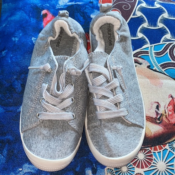 MAURICES Mariah Gray Scrunch Back Sneaker - Picture 3 of 4
